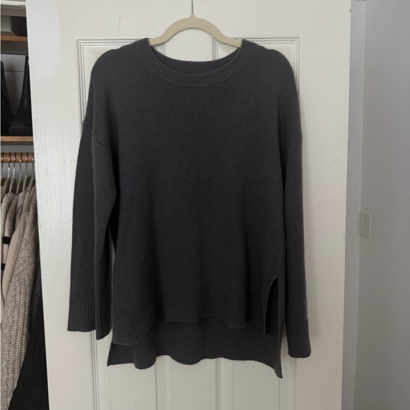 100% Cashmere Boyfriend Sweater - Picture 5 of 6